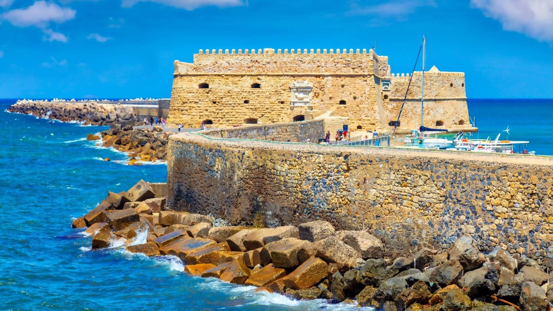 ferryscanner-destination-pages-crete-heraklion (8)