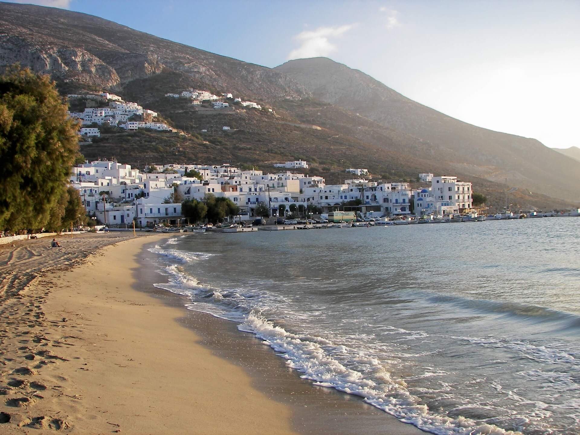 ferryscanner-destinationpage-amorgos2