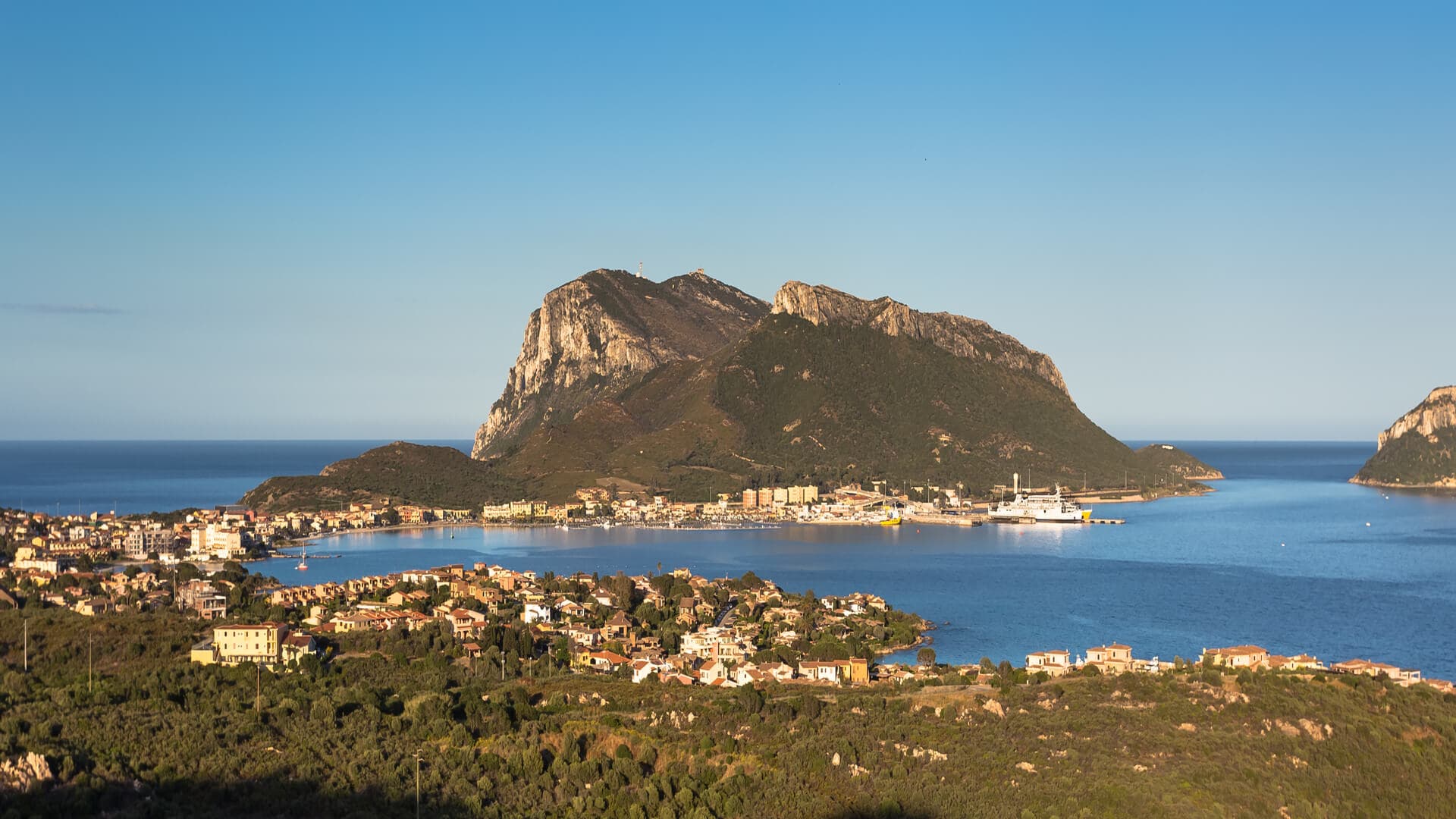 ferryscanner-destination page-itali-porto di golfo aranci-6