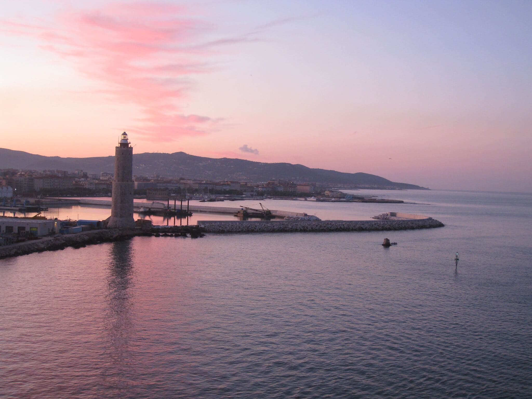 ferryscanner-destination page-italy-livorno-3