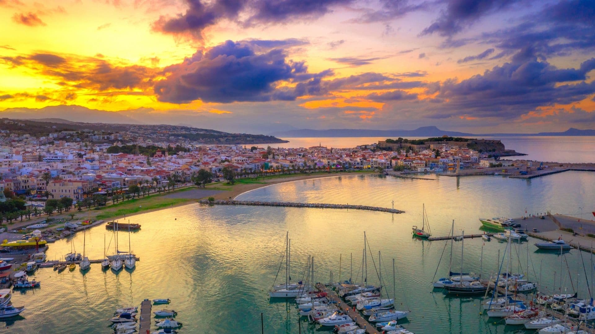 ferryscanner-destination-pages-greece-crete-rethymno (8)