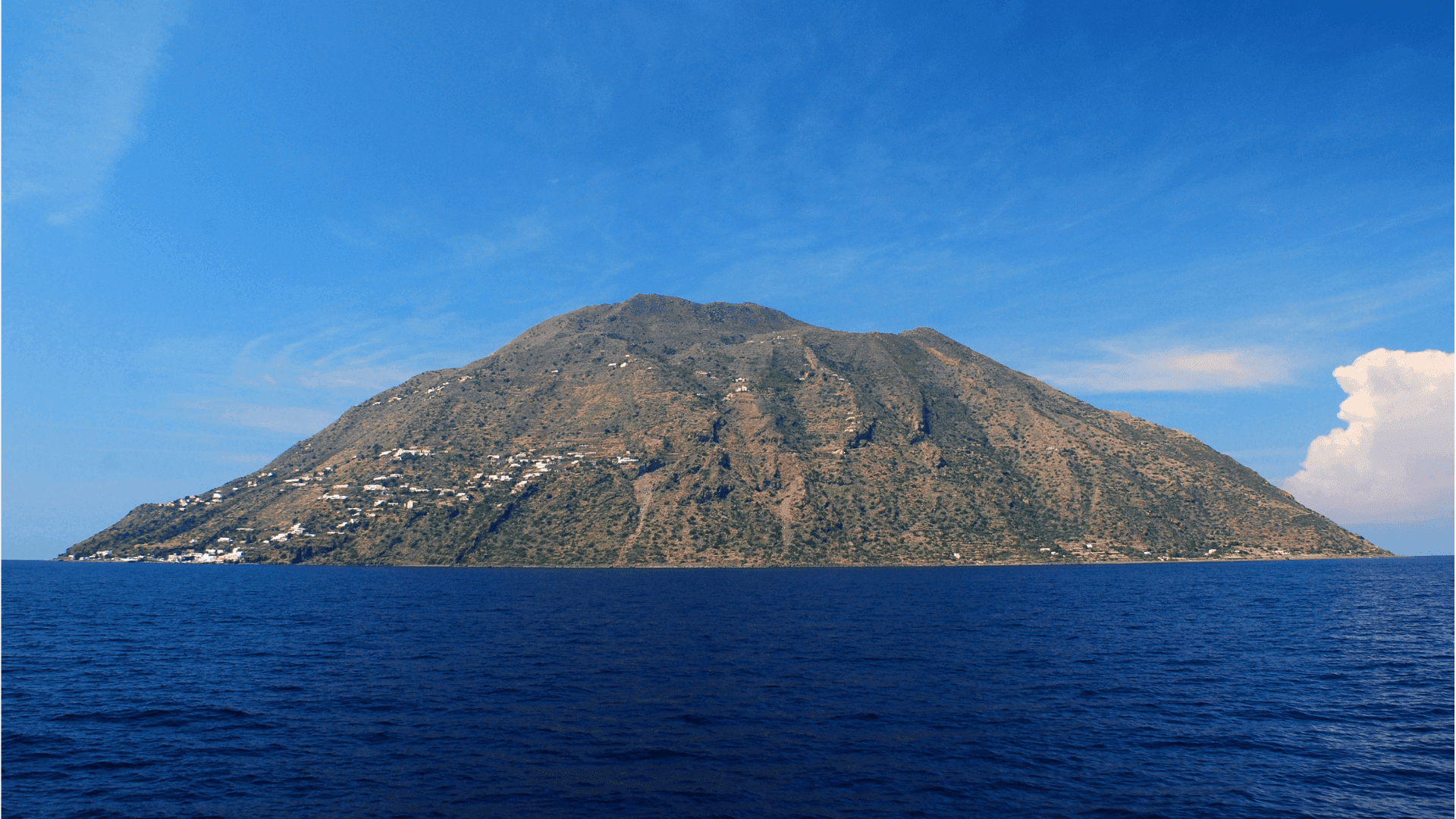 ferryscanner-destination page-italy-alicudi-6