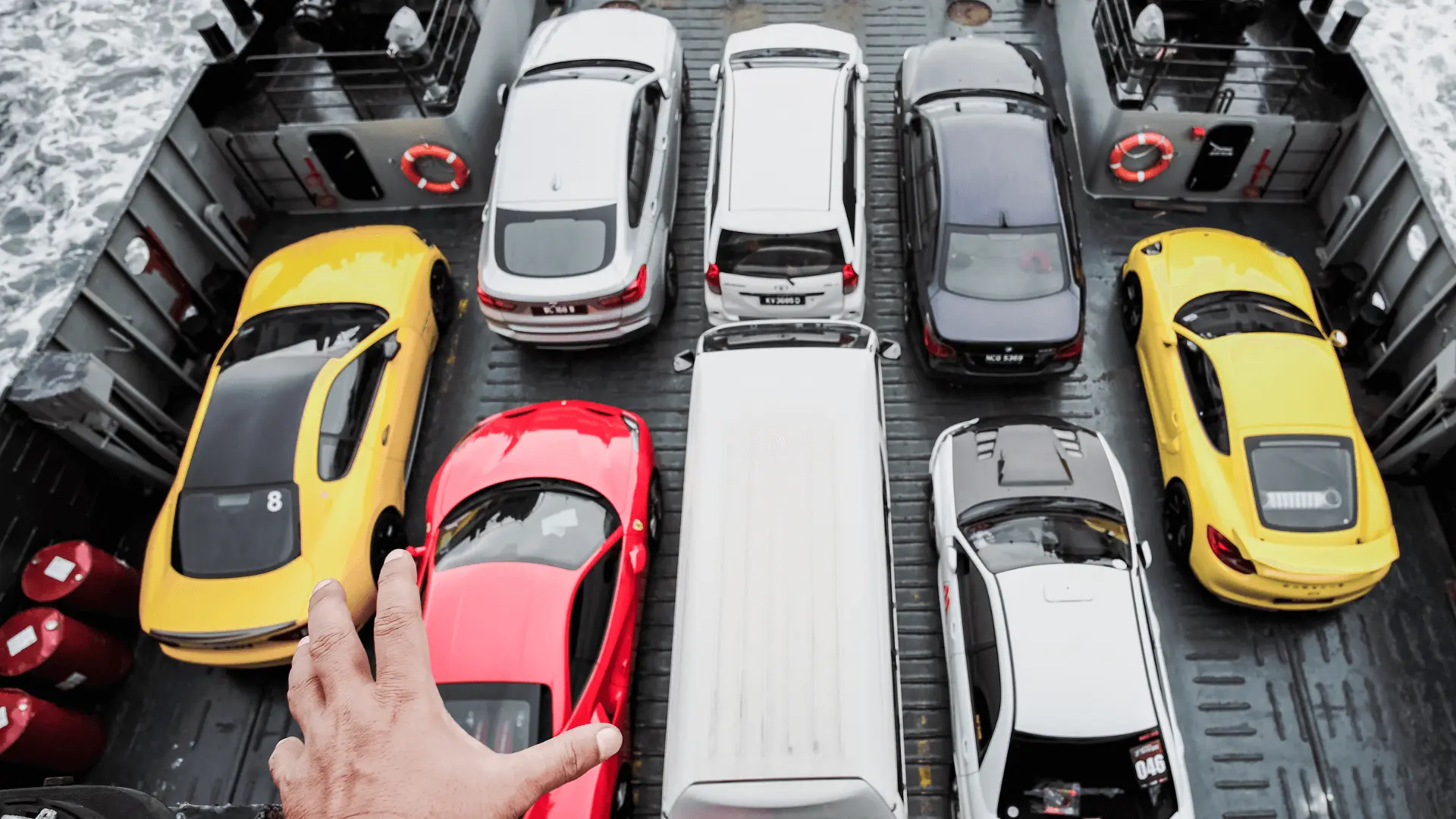 ¿Cómo llevar tu coche a Canarias en ferry? Te resolvemos todas tus dudas